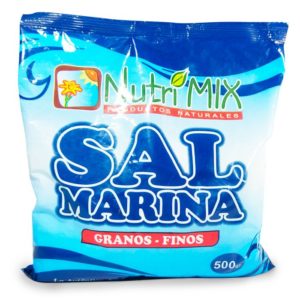 Sal de mar y algas marinas